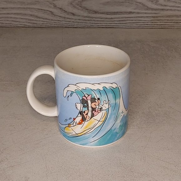 Mickey and Minnie Mug - Picture 2 of 3